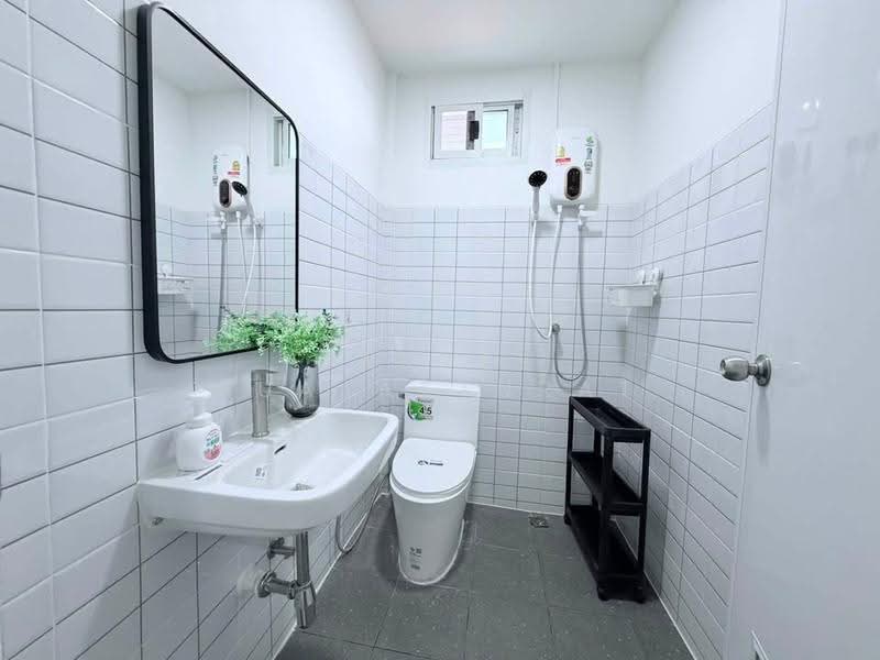 6-BR House, Bangkok, Praborommaharatchawang, Phra Nakhon, Bangkok, 6 Bedrooms, 500 sqm, Single Detached House For Rent, by Jakree Buajatturat, 500528033 - DDproperty.com
