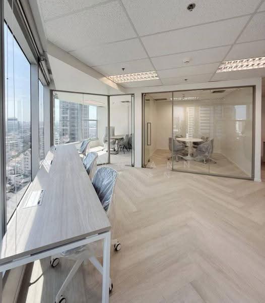 High-Floor Fully Furnished Office for Rent – 121 sq.m. (Direct Skywalk Access to BTS Chong Nonsi), Bangkok, Yan Nawa, Sathon, Bangkok, , 121 sqm, Office Space For Rent, by Pornpann Kaewplang (Sand), 500528064 - DDproperty.com