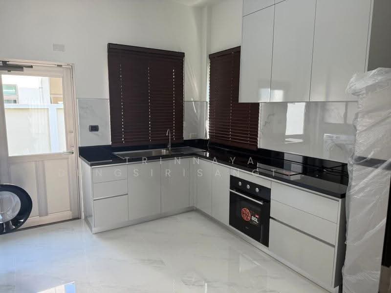 Perfect Masterpiece Sukhumvit 77, Samut Prakan, Soi Mu Ban Perfect Place Sukhumvit 77, Rachathewa, Bang Plee, Samut Prakan, 4 Bedrooms, 250 sqm, Single Detached House For Rent, by Trinnaya Dungsirisangthong, 500528146 - DDproperty.com