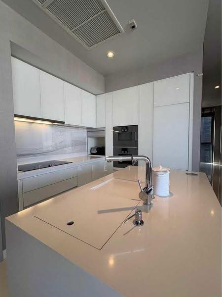 Vittorio 39, Bangkok, 8 Sukhumvit, Khlong Tan Nua, Watthana, Bangkok, 2 Bedrooms, 127 sqm, Condo For Rent, by GT Real Estate Thailand, 500528151 - DDproperty.com