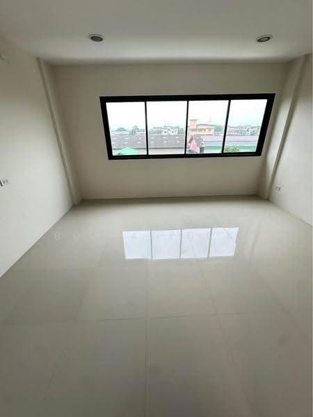 Silk Suksawat, Bangkok, 235/1 Suksawat Road, Rat Burana, Rat Burana, Bangkok, 4 Bedrooms, 382 sqm, Townhouse For Rent, by Jakree Buajatturat, 500528154 - DDproperty.com