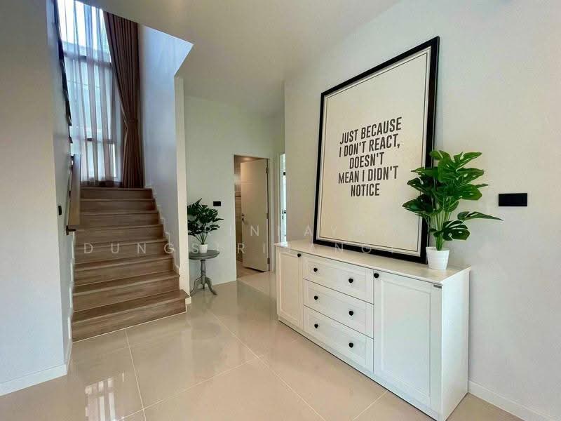 Burasiri Krungthep Kreetha, Bangkok, 95 Soi Pracha Ruam Chai, Hua Mak, Bang Kapi, Bangkok, 4 Bedrooms, 196 sqm, Single Detached House For Rent, by Trinnaya Dungsirisangthong, 500528218 - DDproperty.com