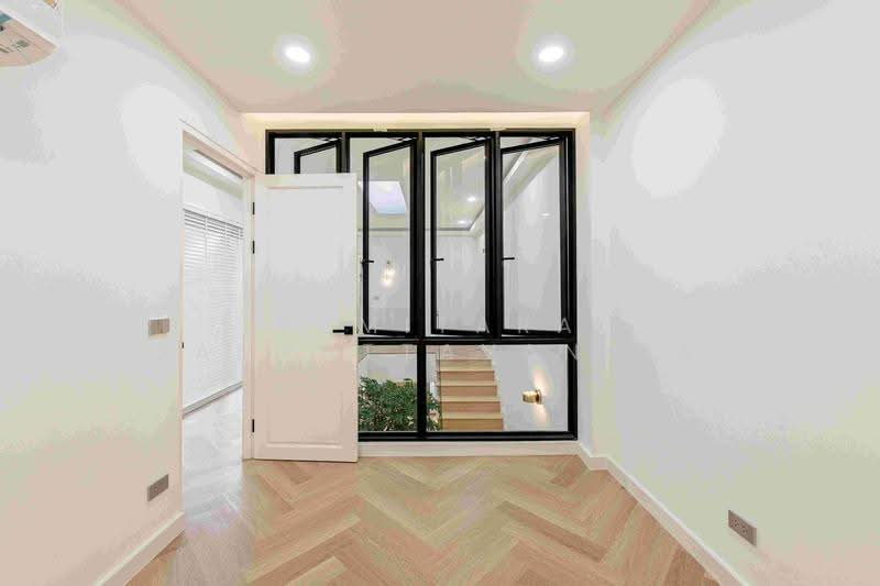 ขายบ้านเอกมัย ปรีดีพนมยงค์ : Home for sale Ekkamai, Pridi Phanomyong, กรุงเทพ, คลองตันเหนือ, วัฒนา, กรุงเทพ, 192 ตร.ม., ทาวน์เฮ้าส์ ขาย, โดย Sumitara Sampattavanija, 500528234 - DDproperty.com