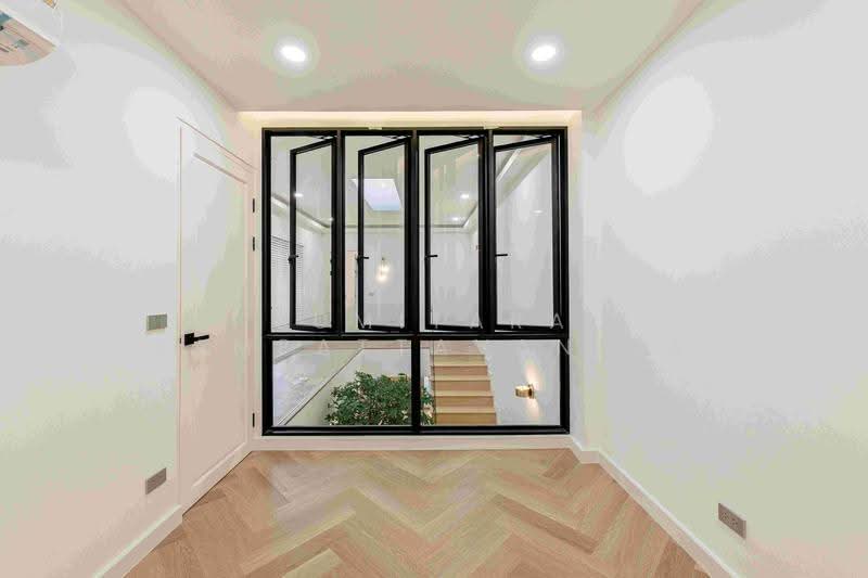 Home for sale Ekkamai, Pridi Phanomyong, Bangkok, Khlong Tan Nua, Watthana, Bangkok, 3 Bedrooms, 192 sqm, Townhouse For Sale, by Sumitara Sampattavanija, 500528234 - DDproperty.com