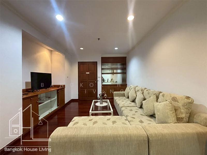 Baan Suanpetch, Bangkok, 18 Soi Sukhumvit 39, Khlong Tan Nua, Watthana, Bangkok, 2 Bedrooms, 135 sqm, Condo For Rent, by Bangkok House Living, 500528250 - DDproperty.com