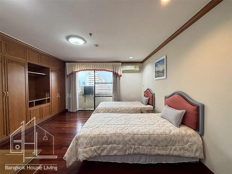 Baan Suanpetch, Bangkok, 18 Soi Sukhumvit 39, Khlong Tan Nua, Watthana, Bangkok, 2 Bedrooms, 135 sqm, Condo For Rent, by Bangkok House Living, 500528250 - DDproperty.com