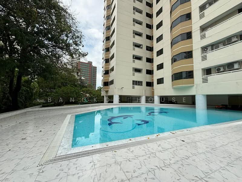 Baan Suanpetch, Bangkok, 18 Soi Sukhumvit 39, Khlong Tan Nua, Watthana, Bangkok, 2 Bedrooms, 135 sqm, Condo For Rent, by Bangkok House Living, 500528250 - DDproperty.com