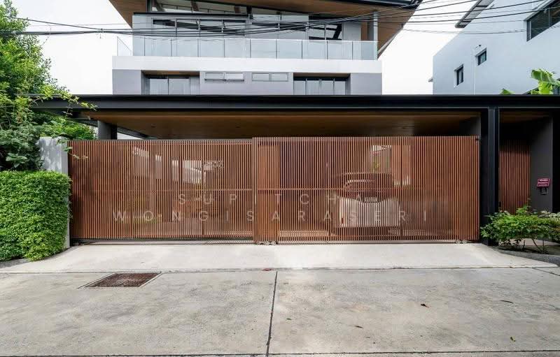 undefined, Bangkok, Samsen Nok, Huai Khwang, Bangkok, 5 Bedrooms, 1,000 sqm, Single Detached House For Rent, by Supitcha Wongisaraseri, 500528253 - DDproperty.com