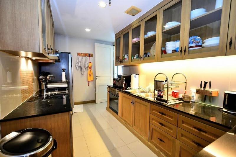 Sathorn Gardens, Bangkok, 39 South Sathorn Road, Thung Maha Mek, Sathon, Bangkok, 3 Bedrooms, 230 sqm, Condo For Sale, by The Luxe Group, 500528278 - DDproperty.com