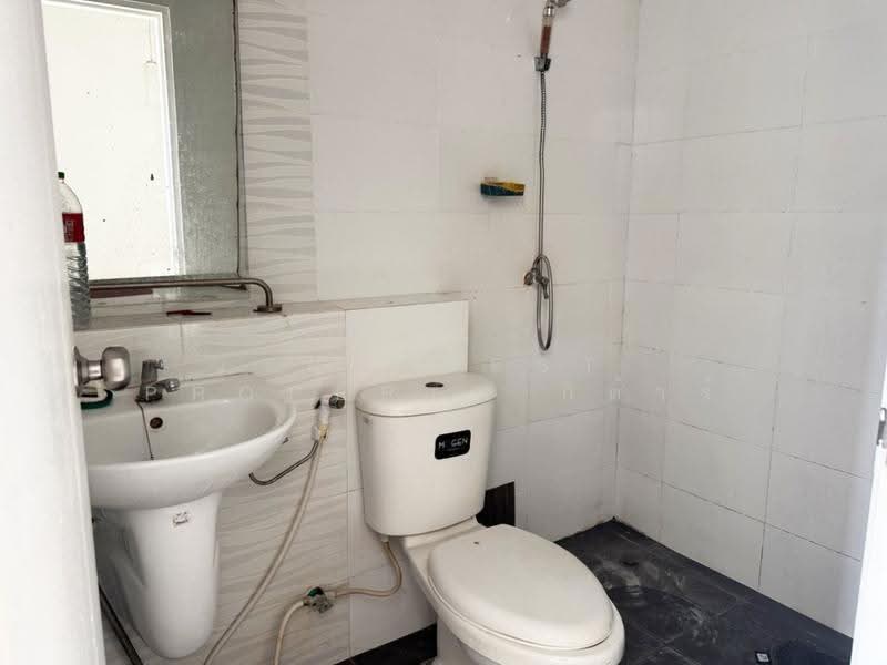 สิรารมย์พลัส มอเตอร์เวย์, Chachoengsao, Tha Sa-an, Bang Pakong, Chachoengsao, 2 Bedrooms, 100 sqm, Townhouse For Sale, by The Best Property กีต้าร์, 500528294 - DDproperty.com