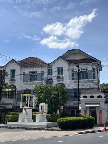 Baan Klang Muang Ladprao-Yothin Phatthana, Bangkok, Soi Baan Klang Muang Ladprao-Yothin Phatthana, Lat Phrao, Bangkok, 2 Bedrooms, 186 sqm, Townhouse For Sale, by Supitcha Wongisaraseri, 500528297 - DDproperty.com