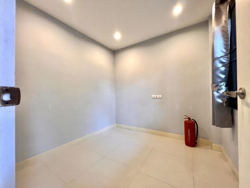 Baan Klang Muang Ngamwongwan : บ้านกลางเมือง งามวงศ์วาน, กรุงเทพ, ซอย งามวงศ์วาน 47 แยก 6-11, ทุ่งสองห้อง, หลักสี่, กรุงเทพ, 200 ตร.ม., ทาวน์เฮ้าส์ ขาย, โดย ธีรนุช ธีระวาทิน, 500528301 - DDproperty.com