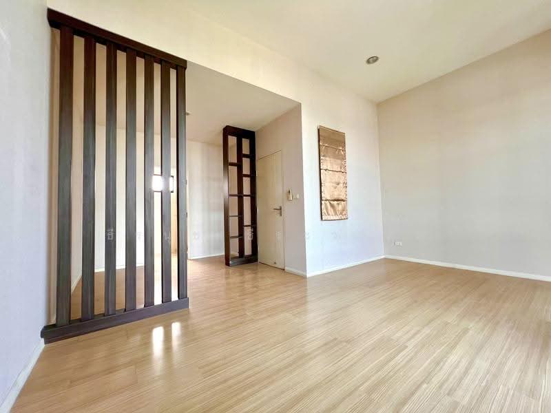 Baan Klang Muang Ngamwongwan, Bangkok, Soi Ngamwongwan 47 Yeak 6-11, Thung Song Hong, Lak Si, Bangkok, 4 Bedrooms, 200 sqm, Townhouse For Sale, by ธีรนุช ธีระวาทิน, 500528301 - DDproperty.com