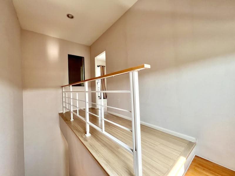 Baan Klang Muang Ngamwongwan, Bangkok, Soi Ngamwongwan 47 Yeak 6-11, Thung Song Hong, Lak Si, Bangkok, 4 Bedrooms, 200 sqm, Townhouse For Sale, by ธีรนุช ธีระวาทิน, 500528301 - DDproperty.com