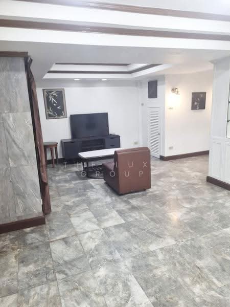 Townhouse at Ekkamai 12, bangkok, Khlong Tan Nua, Watthana, Bangkok, 4 Bedrooms, 350 sqm, Townhouse For Rent, by The Luxe Group, 500528346 - DDproperty.com