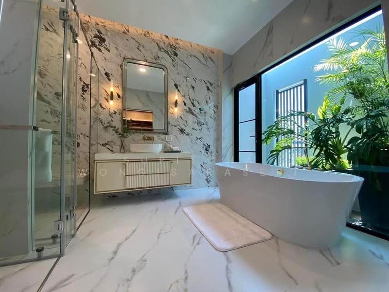 undefined, Bangkok, Saphan Sung, Bangkok, 4 Bedrooms, 378 sqm, Single Detached House For Sale, by Supitcha Wongisaraseri, 500528374 - DDproperty.com