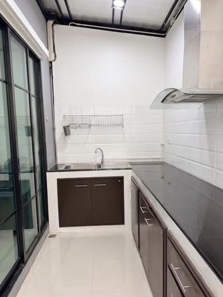 Pruksa Ville Phaholyothin-Ramintra, Bangkok, Soi Ram Intra 5 Alley 18, Thep Rak Raod, Tha Rang, Bang Khen, Bangkok, 4 Bedrooms, 112 sqm, Townhouse For Sale, by THE LIVING HUB, 500528381 - DDproperty.com