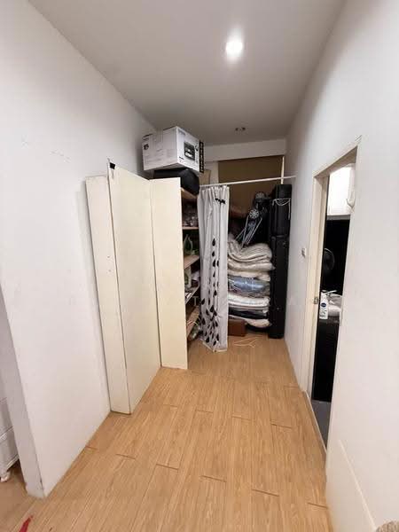 4-BR House, Bangkok, Bang Kapi, Huai Khwang, Bangkok, 4 Bedrooms, 400 sqm, Single Detached House For Rent, by Jakree Buajatturat, 500528385 - DDproperty.com
