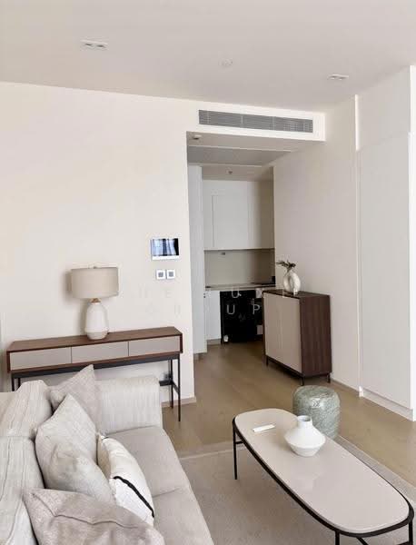 The Strand Thonglor, Bangkok, 36 Soi Sukhumvit 55, Khlong Tan Nua, Watthana, Bangkok, 1 Bedroom, 51 sqm, Condo For Rent, by The Luxe Group, 500528386 - DDproperty.com