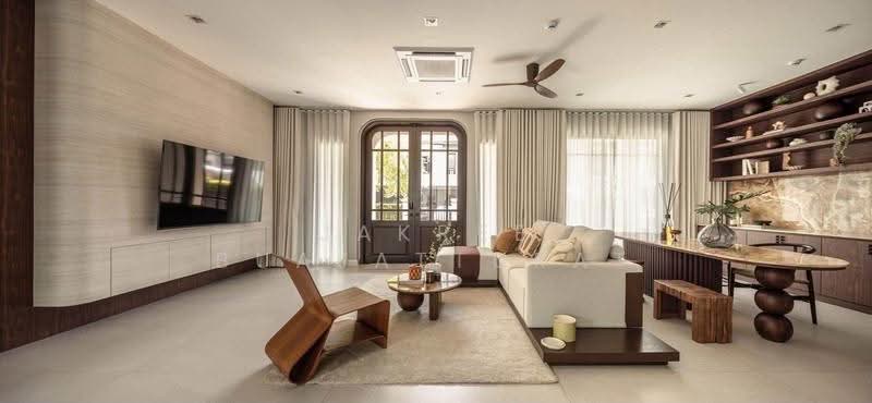Grand Bangkok Boulevard Krungthepkritha : แกรนด์ บางกอก บูเลอวาร์ด กรุงเทพกรีฑา, กรุงเทพ, ถนน ศรีนครินทร์-ร่มเกล้า, คลองสามประเวศ, ลาดกระบัง, กรุงเทพ, 447 ตร.ม., บ้านเดี่ยว ให้เช่า, โดย Jakree Buajatturat, 500528392 - DDproperty.com