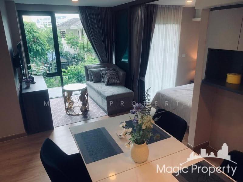 Lloyd Soonvijai-Thonglor, Bangkok, Soi Phetchaburi 47, Phetchaburi Road, Bang Kapi, Huai Khwang, Bangkok, 2 Bedrooms, 62 sqm, Condo For Sale, by Magic Property, 500528402 - DDproperty.com
