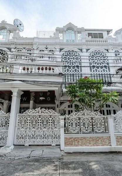 undefined, Bangkok, Khlong Tan Nua, Watthana, Bangkok, 5 Bedrooms, 350 sqm, Townhouse For Rent, by Supitcha Wongisaraseri, 500528413 - DDproperty.com