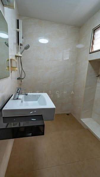 undefined, Bangkok, Khlong Tan Nua, Watthana, Bangkok, 5 Bedrooms, 350 sqm, Townhouse For Rent, by Supitcha Wongisaraseri, 500528413 - DDproperty.com