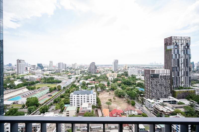 Siri At Sukhumvit, Bangkok, 902 Sukhumvit Road, Phra Kanong, Khlong Toei, Bangkok, 2 Bedrooms, 68 sqm, Condo For Rent, by Kanrutai Dawruang, 500528415 - DDproperty.com