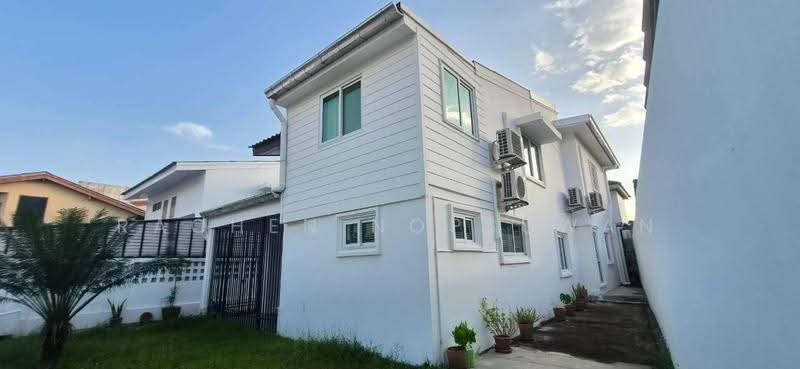 Sammakon Ramkhamhaeng, Bangkok, Ramkhamhaeng Road, Saphan Sung, Bangkok, 4 Bedrooms, 200 sqm, Single Detached House For Rent, by Rachen Nopsuwan, 500528418 - DDproperty.com
