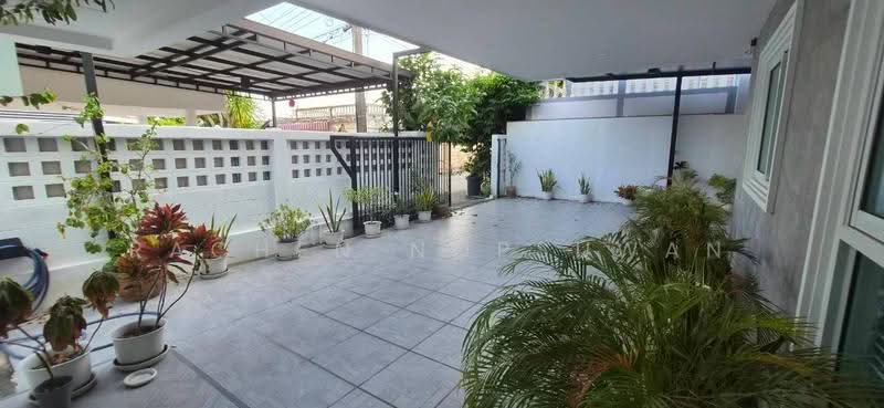 Sammakon Ramkhamhaeng, Bangkok, Ramkhamhaeng Road, Saphan Sung, Bangkok, 4 Bedrooms, 200 sqm, Single Detached House For Rent, by Rachen Nopsuwan, 500528418 - DDproperty.com