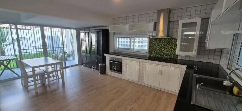 Sammakon Ramkhamhaeng, Bangkok, Ramkhamhaeng Road, Saphan Sung, Bangkok, 4 Bedrooms, 200 sqm, Single Detached House For Rent, by Rachen Nopsuwan, 500528418 - DDproperty.com