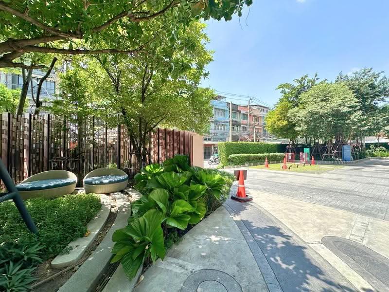 IDEO Ratchada-Sutthisan, Bangkok, Sutthisan Winitchai Road, Din Daeng, Bangkok, 1 Bedroom, 35 sqm, Condo For Sale, by Punpapa Rassamee, 500528426 - DDproperty.com