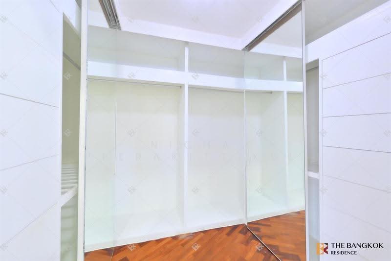 Ruamsuk Condominium, Bangkok, 12 Soi Athakravi, Khong Tan, Khlong Toei, Bangkok, 3 Bedrooms, 350 sqm, Condo For Rent, by Nicha Peerakittikul, 500528446 - DDproperty.com