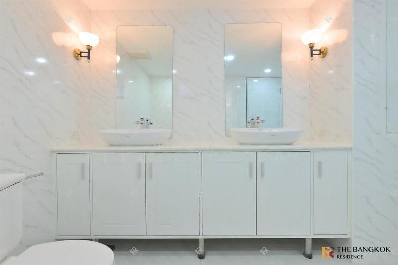 Ruamsuk Condominium, Bangkok, 12 Soi Athakravi, Khong Tan, Khlong Toei, Bangkok, 3 Bedrooms, 350 sqm, Condo For Rent, by Nicha Peerakittikul, 500528446 - DDproperty.com