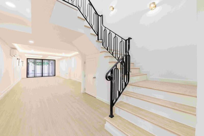 Home for sale Ekkamai, Pridi Phanomyong, Bangkok, Khlong Tan Nua, Watthana, Bangkok, 3 Bedrooms, 192 sqm, Townhouse For Sale, by Sumitara Sampattavanija, 500528473 - DDproperty.com