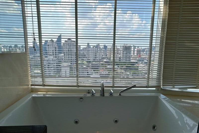 Eight Thonglor Residence, Bangkok, Eight Thonglor Building 88/36, Khlong Tan Nua, Watthana, Bangkok, 3 Bedrooms, 140 sqm, Condo For Rent, by RE PROPERTY CO.,LTD., 500528478 - DDproperty.com
