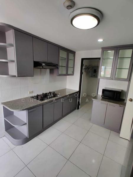 Empire House, Bangkok, Eakamai, Khlong Tan Nua, Watthana, Bangkok, 3 Bedrooms, 181 sqm, Condo For Rent, by Khemasooch Chiraburanan, 500528488 - DDproperty.com