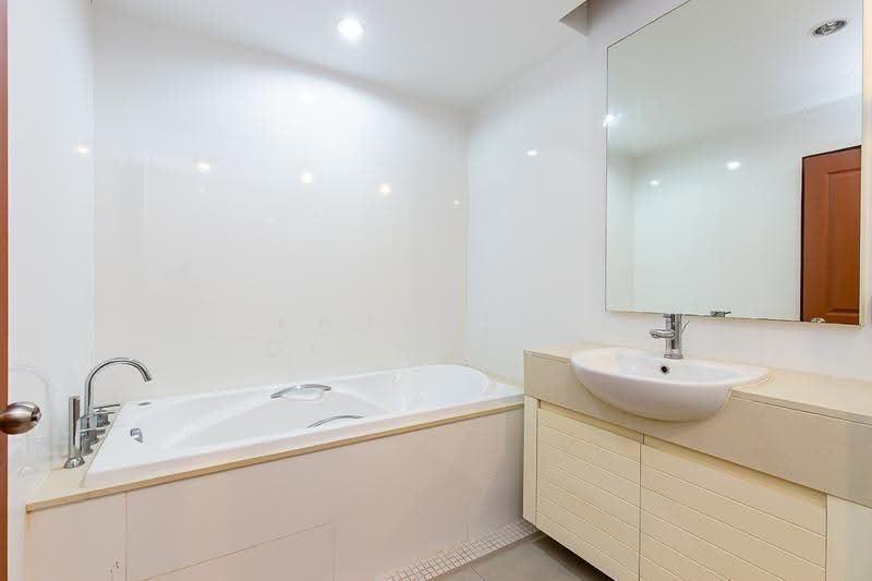 Siri Residence, Bangkok, 21 Soi Sukhumvit 24, Khong Tan, Khlong Toei, Bangkok, 2 Bedrooms, 94 sqm, Condo For Rent, by Kanrutai Dawruang, 500528520 - DDproperty.com