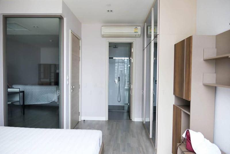 The Room Sathorn, Bangkok, 78 Pan Road, Silom, Bang Rak, Bangkok, 1 Bedroom, 50 sqm, Condo For Sale, by Jakree Buajatturat, 500528522 - DDproperty.com