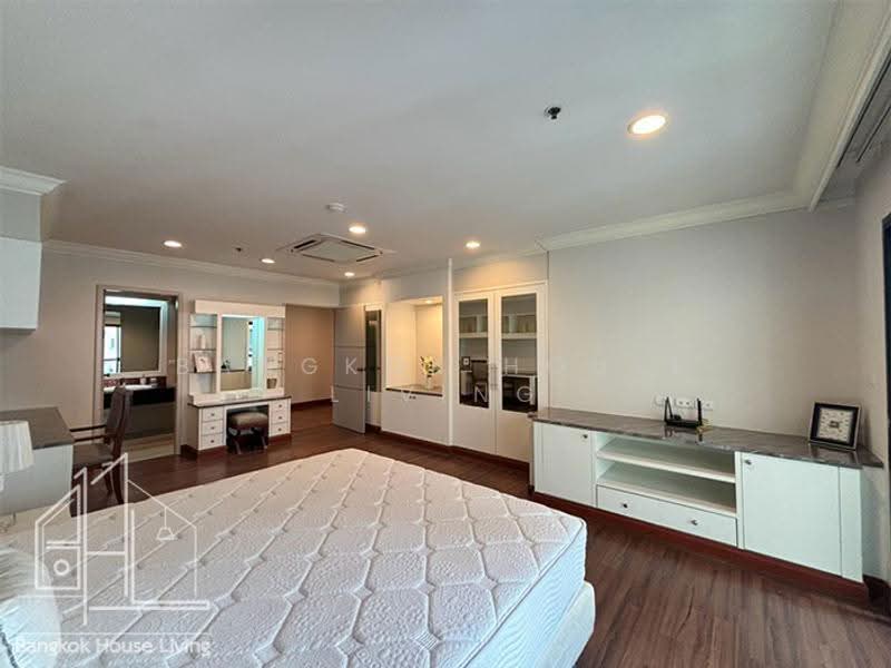 G.P. Grande Tower, Bangkok, 55 Sukhumvit 23, Khlongtoei Nua, Watthana, Bangkok, 3 Bedrooms, 220 sqm, Condo For Rent, by Bangkok House Living, 500528531 - DDproperty.com