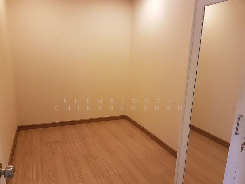 The Maple Sathon-Narathiwat, Bangkok, Narathiwatratchanakharin, Thung Wat Don, Sathon, Bangkok, 3 Bedrooms, 135 sqm, Condo For Rent, by Khemasooch Chiraburanan, 500528537 - DDproperty.com