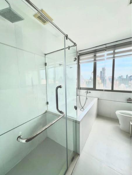 Thru Thonglor, Bangkok, Petchaburi Road, Bang Kapi, Huai Khwang, Bangkok, 2 Bedrooms, 67 sqm, Condo For Rent, by Ramita Theptham, 500528568 - DDproperty.com