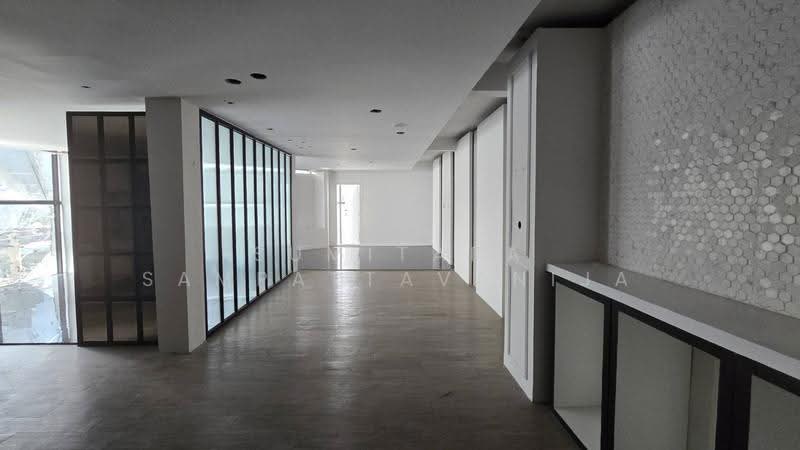 Building for rent Thonglor, Sukhumvit, Bangkok, Khlong Tan Nua, Watthana, Bangkok, , 550 sqm, Shophouse For Rent, by Sumitara Sampattavanija, 500528582 - DDproperty.com