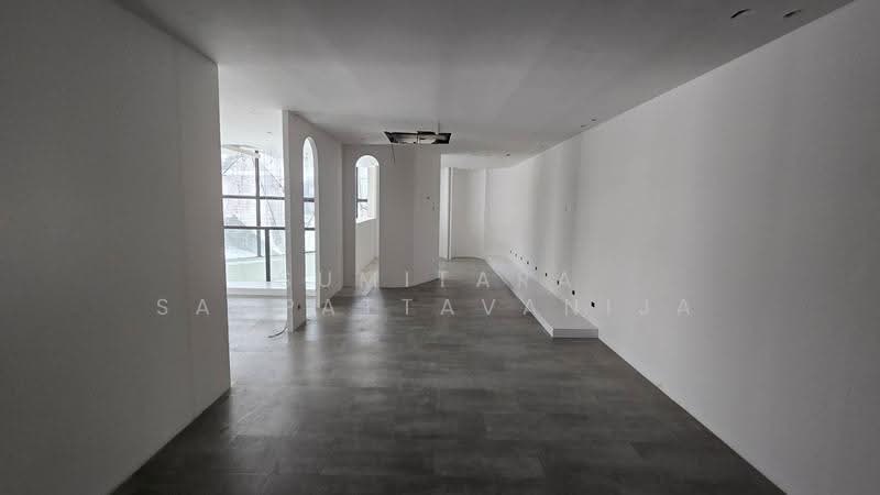 Building for rent Thonglor, Sukhumvit, Bangkok, Khlong Tan Nua, Watthana, Bangkok, , 550 sqm, Shophouse For Rent, by Sumitara Sampattavanija, 500528582 - DDproperty.com