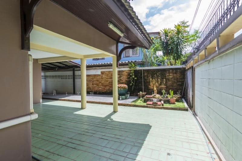 บ้านลาดพร้าว 48 แยก 28, Bangkok, ลาดพร้าว, Samsen Nok, Huai Khwang, Bangkok, 3 Bedrooms, 150 sqm, Single Detached House For Sale, by อดิเทพ ภระมรทัต, 500528594 - DDproperty.com