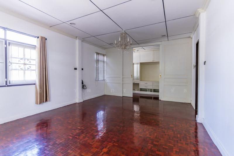 บ้านลาดพร้าว 48 แยก 28, Bangkok, ลาดพร้าว, Samsen Nok, Huai Khwang, Bangkok, 3 Bedrooms, 150 sqm, Single Detached House For Sale, by อดิเทพ ภระมรทัต, 500528594 - DDproperty.com