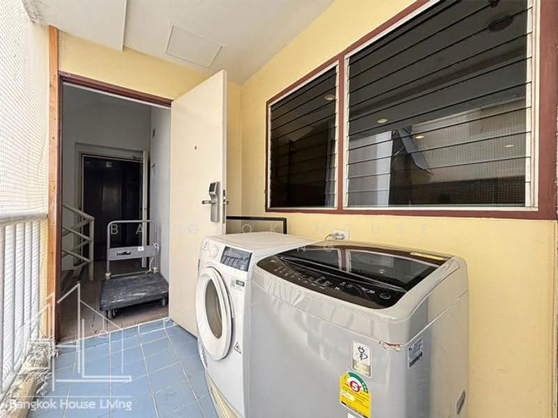 G.P. Grande Tower, Bangkok, 55 Sukhumvit 23, Khlongtoei Nua, Watthana, Bangkok, 4 Bedrooms, 600 sqm, Condo For Rent, by Bangkok House Living, 500528595 - DDproperty.com