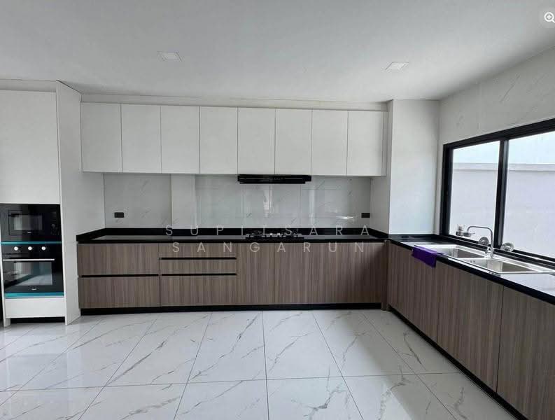 Chokchai Village 9, Chon Buri (Pattaya), Bang Lamung, Bang Lamung (Pattaya), Chon Buri (Pattaya), 5 Bedrooms, 300 sqm, Townhouse For Rent, by Supitsara Sangarun, 500528633 - DDproperty.com