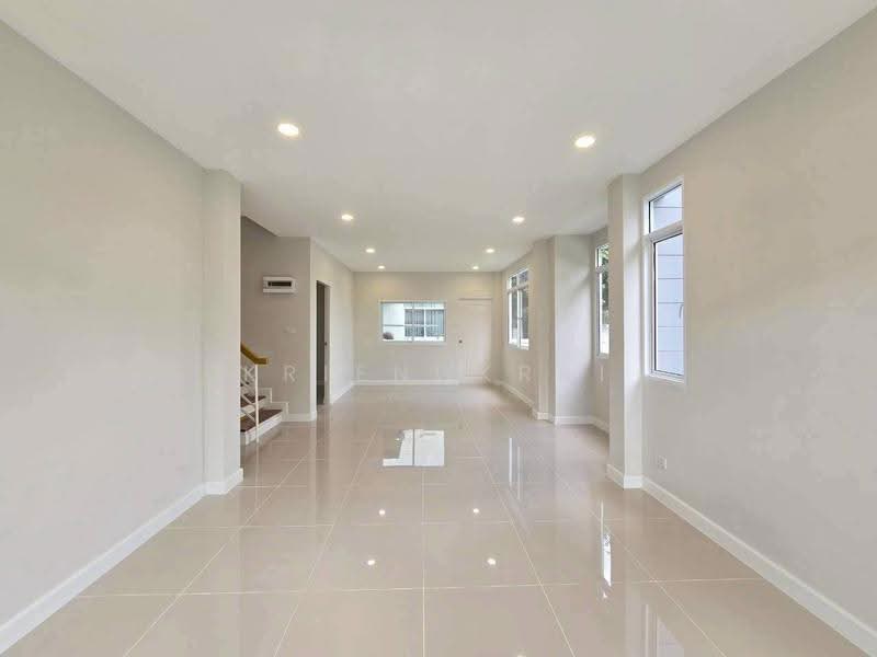 เทรนดี้ ธารา รามคำแหง, Bangkok, Saphan Sung, Bangkok, 4 Bedrooms, 160 sqm, Single Detached House For Sale, by Kriengkrai, 500528651 - DDproperty.com