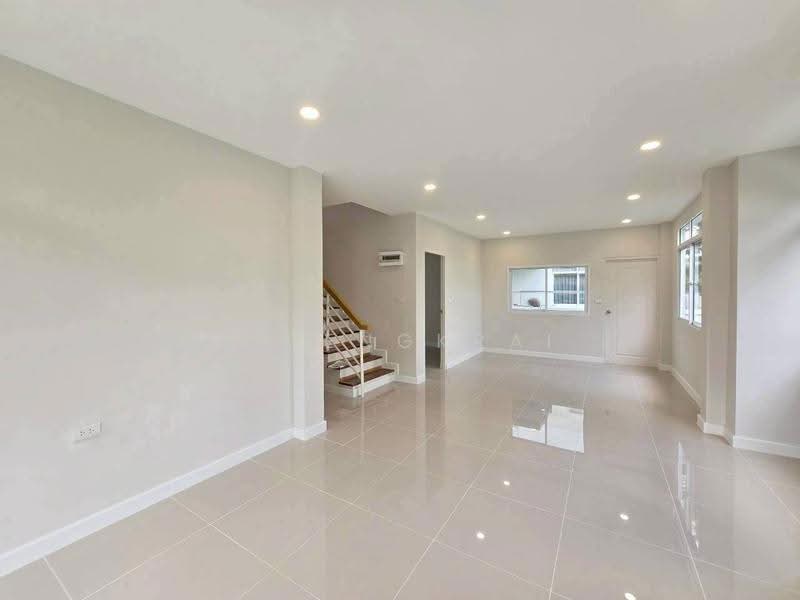 เทรนดี้ ธารา รามคำแหง, Bangkok, Saphan Sung, Bangkok, 4 Bedrooms, 160 sqm, Single Detached House For Sale, by Kriengkrai, 500528651 - DDproperty.com
